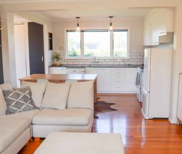 Three bedroom home in Papanui - Photo 2