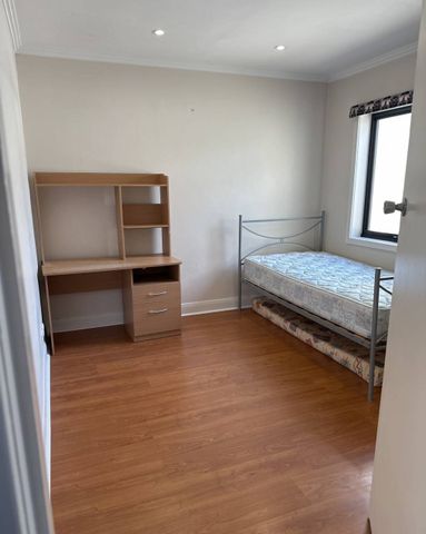 Apartment living without the city hustle and bustle - Photo 3