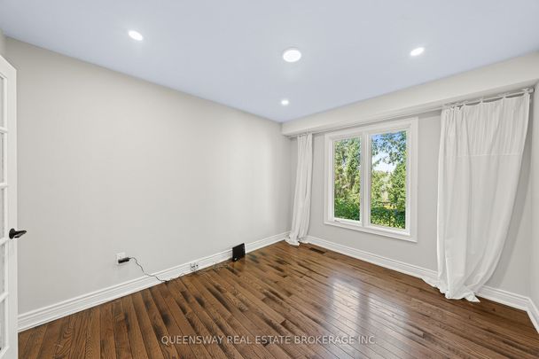For Lease - 619 Culler Mews, Newmarket, Ontario - Photo 1