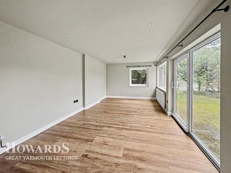 3 bedroom detached house to rent - Photo 2