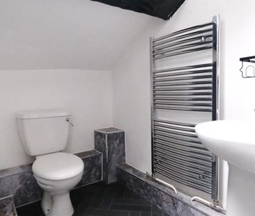 2 bedroom flat to rent - Photo 6