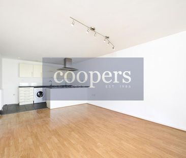 2 bedroom flat - Photo 6