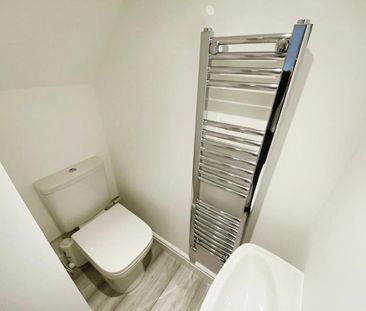 4 bedroom terraced house to rent - Photo 3