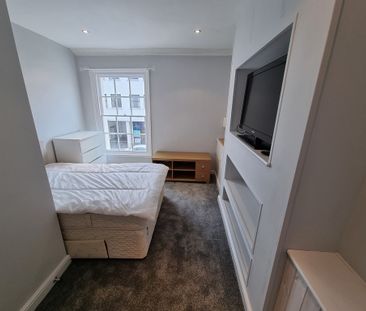 2 Bed Student Accommodation - Photo 4