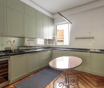 Excellent 4 Bedroom penthouse with 24m² terrace for rent in Justici... - Photo 1