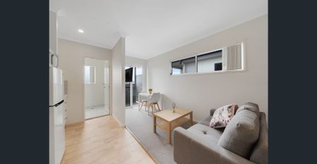 MODERN FURNISHED STUDIO APARTMENT – BILLS INCLUDED! - Photo 4