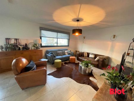 Location Maison 6 pièces 178m² RENNES 35000 - Photo 3