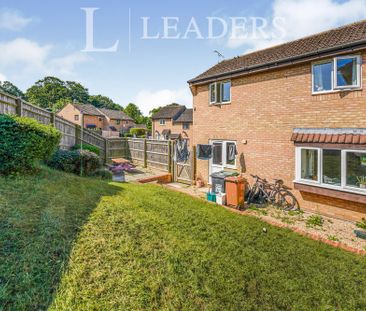 3 bedroom house to rent Barrington Road, Watchfield, Swindon, SN6 - Photo 3