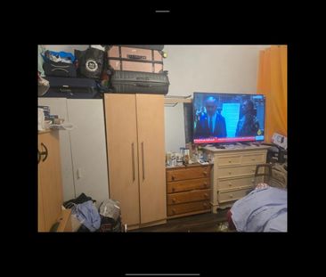 Room in a Shared House, Mora Road, NW2 - Photo 4