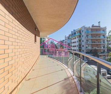 3 room luxury Flat for rent in Odivelas, Portugal - Photo 2