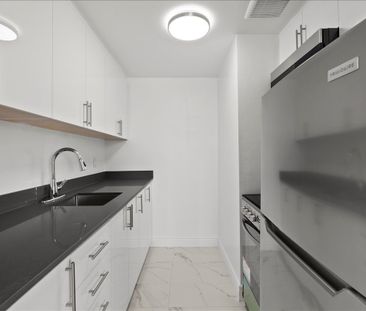 For Lease - 7555 Goreway Drive Unit# 205, Mississauga, Ontario - Photo 2