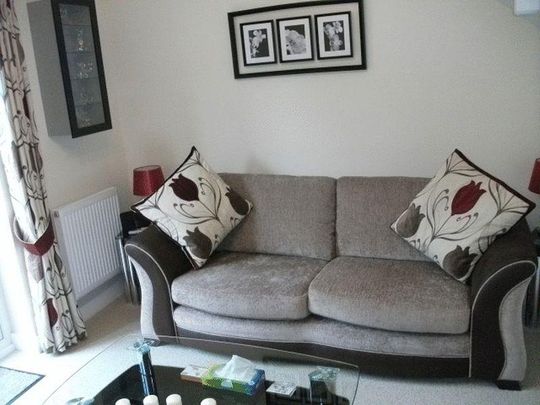 2 bedroom terraced house to rent - Photo 1