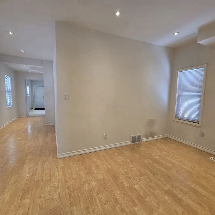 For Lease - 19 Rogers Road Unit# Main, Toronto, Ontario - Photo 1