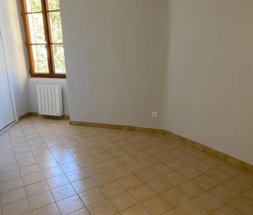 Location Appartement 2 pièces 26m² AUBENAS 07200 - Photo 2