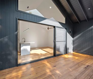 Architecturally Designed 2-Bedroom Coastal Retreat - Photo 6