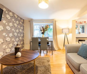 2 Bed Flat, Rockingham Street, SE1 - Photo 2