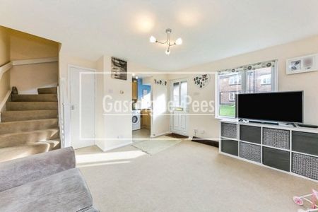 Weybrook Drive, Guildford - Photo 2