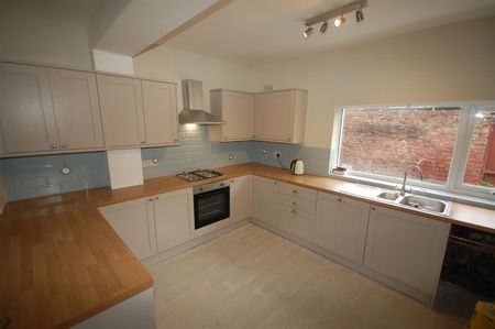 Littledale Road, Wallasey, 4 bedroom, House - Terraced - Photo 5