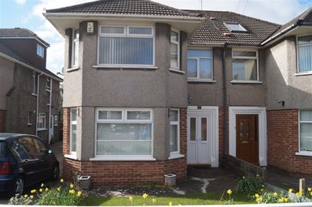 Mavis Grove, Rhiwbina, Cardiff - Photo 2