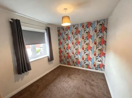 3 bedroom detached house to rent - Photo 3