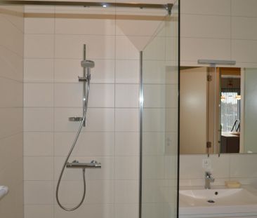 Instapklaar appartement op derde verdieping met 2 slaapkamers, ruim... - Photo 3