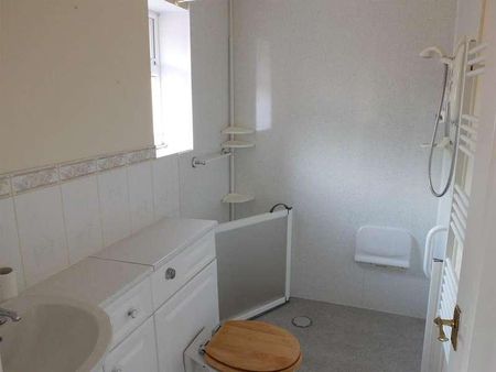 Queens Court, Ledbury, Herefordshire, HR8 - Photo 5