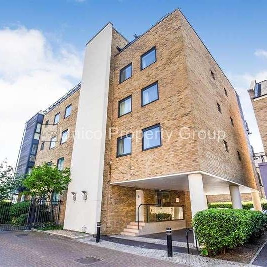 Boardwalk Place, London, E14 - Photo 1
