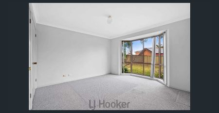 PERFECT FAMILY HOME! - Photo 5