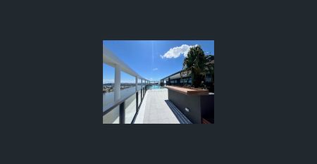 Rivello Apartments - 2 Bedroom Riverfront Apt with 2 Bathrooms and 2 secure parking spaces - Photo 5