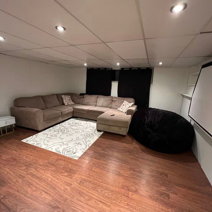 For Lease - 269 Bartley Bull Parkway, Brampton, Ontario - Photo 1