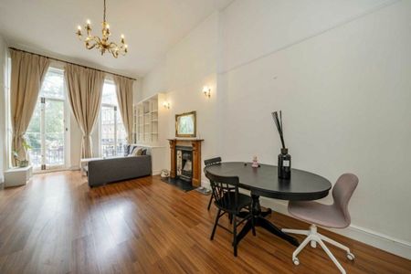 Nevern Square, Earls Court, SW5 - Photo 2