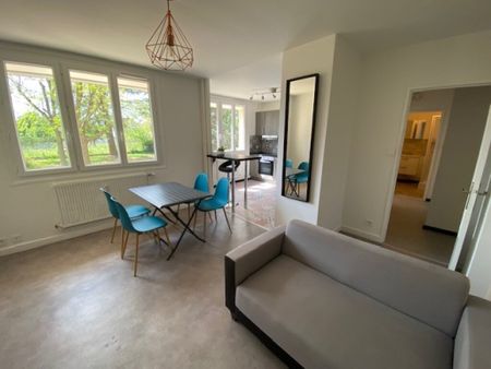 Location Appartement 2 pièces 40m² ROANNE 42300 - Photo 2