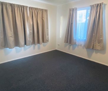 Cozy Unit - Hop Skip & Jump to Clontarf Waterfront - Photo 2