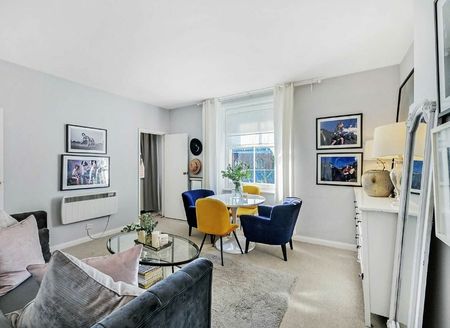 St. Quintin Avenue - Photo 4