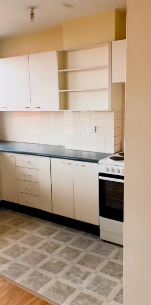 2 bed 1 bath - Photo 2