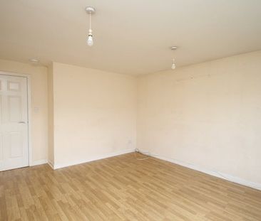 Hamiltonhill Gardens, Glasgow, G22 - Photo 1