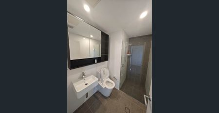 Luxury Split-Level Penthouse Apartment in Waitara – A Home Above the Rest! - Photo 2