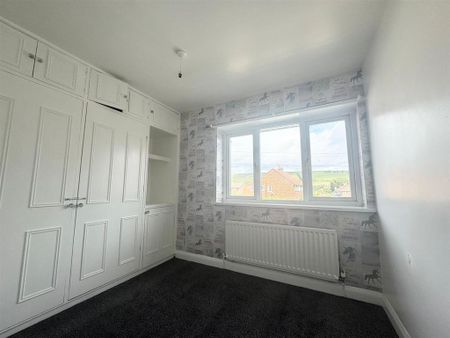 2 bedroom semi-detached house to rent - Photo 3