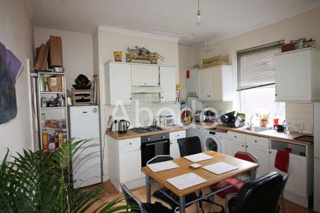5 bedroom house to rent - Photo 3