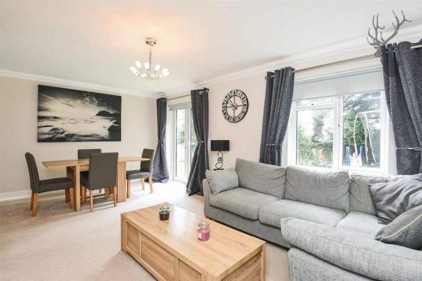 2 Bedroom Flat - Photo 1