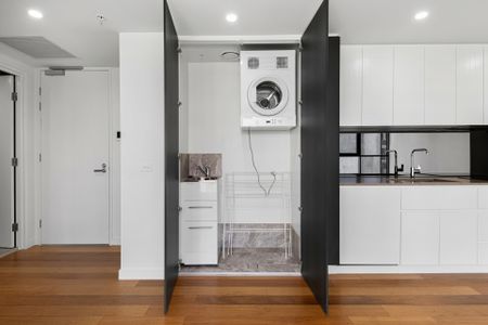 Modern Luxury in the Heart of Braddon - Photo 3