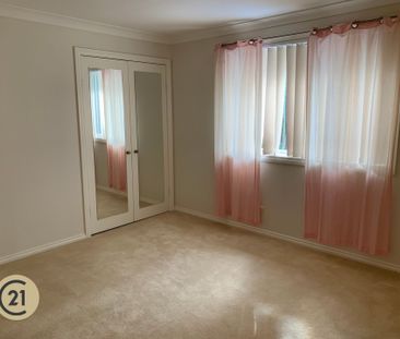 Family Home in Ideal Location. - Photo 3