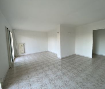 Location Appartement 3 pièces 68m² TOULON 83100 - Photo 2