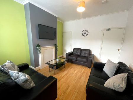 2 Bedrooms, 27 Carmelite Road – Student Accommodation Coventry - Photo 5