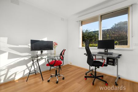 Spacious Unit - Great Location! - Photo 4