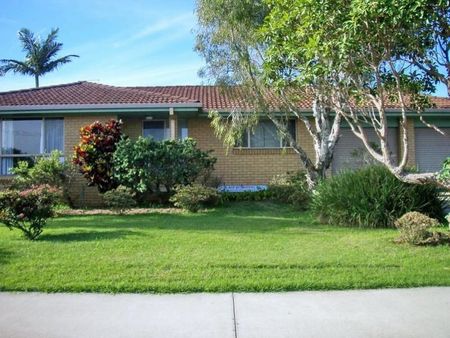 41 North Creek Road, Lennox Head - Photo 2