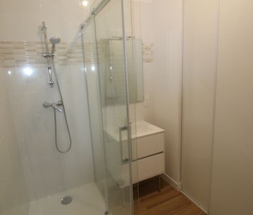 Location Appartement 2 pièces 51m² TOULON 83200 - Photo 4