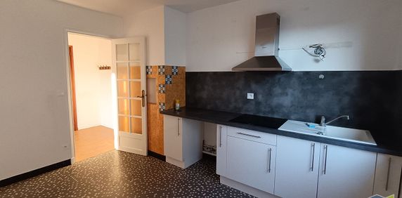 Location Appartement 4 pièces 112m² - Photo 2