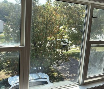 For Lease - 38 River Drive Unit# 3, Halton Hills, Ontario - Photo 2