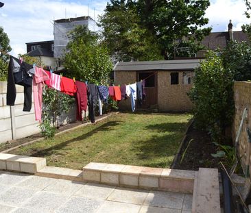 Studio Flat, Albert Road, IG1 - Photo 4